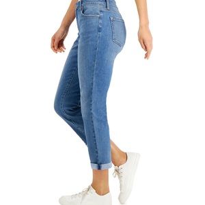 Distressed Girlfriend Jeans